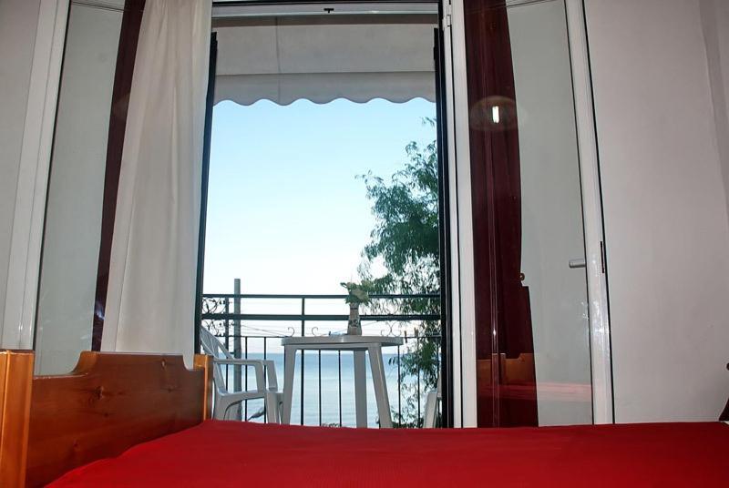 Empress Corfu Apartamento Perama  Exterior foto
