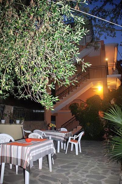 Empress Corfu Apartamento Perama  Exterior foto